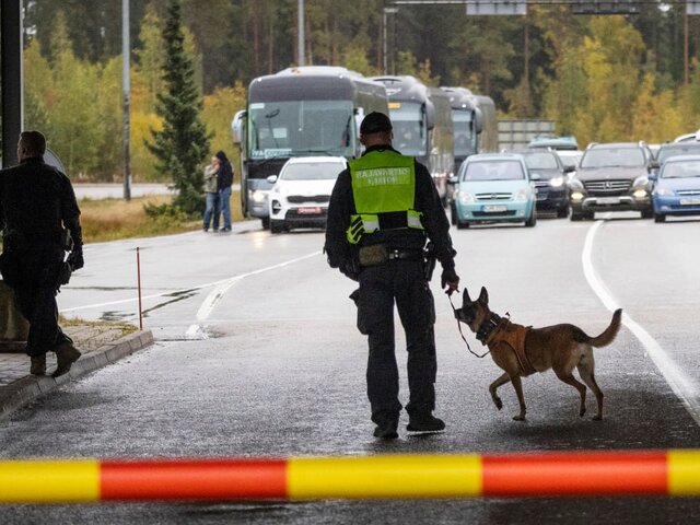 Парламент Финляндии поддержал закон об отказе беженцам в убежище на границе