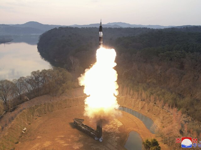 Yonhap: военные Южной Кореи предполагают, что пуск ракеты КНДР закончился неудачей