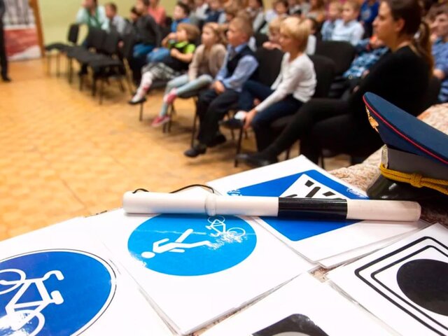 Депутат МГД Перфилова организовала занятия для детей по обучению ПДД в 