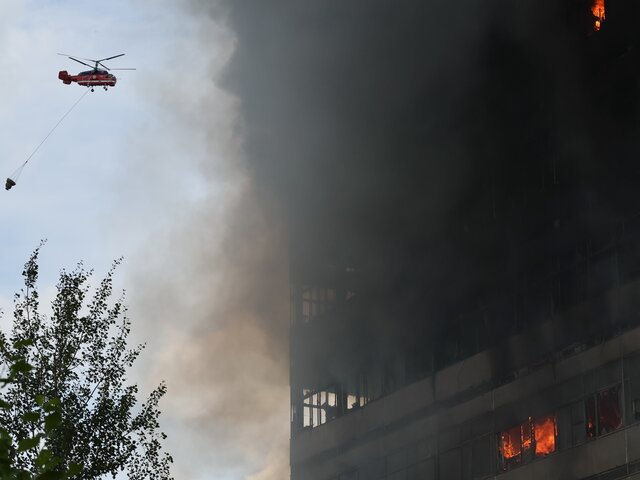 Площадь пожара во Фрязине увеличилась до 5 000 квадратных метров
