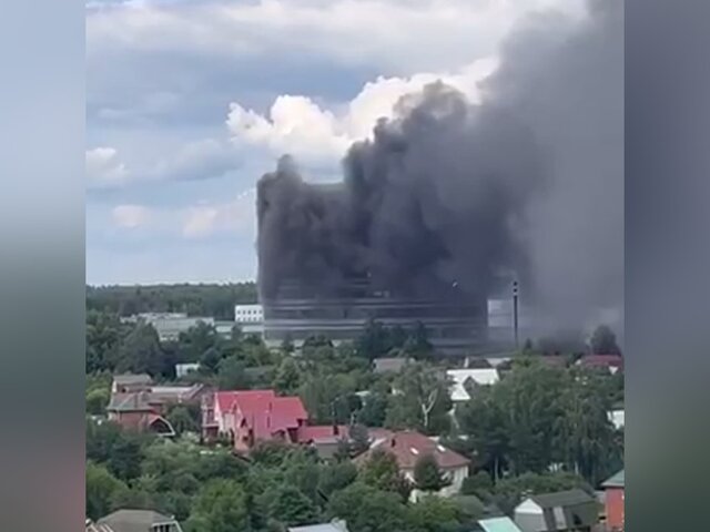 РИА Новости: пожар вспыхнул в НИИ 