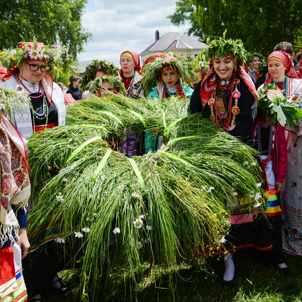 Какие традиции связаны с православным праздником Троицы – Москва 24,  23.06.2024