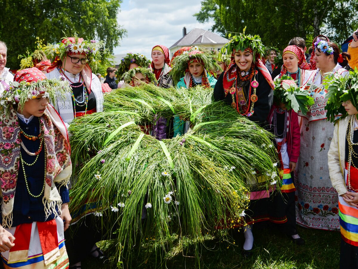 Какие традиции связаны с православным праздником Троицы – Москва 24,  23.06.2024