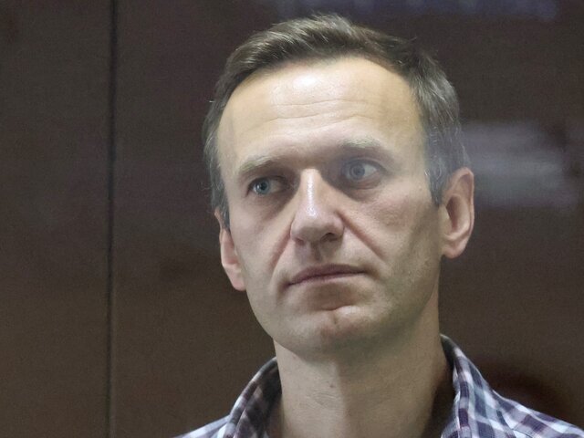 Глава ФССП заявил о приостановке производства по взысканию долгов Навального