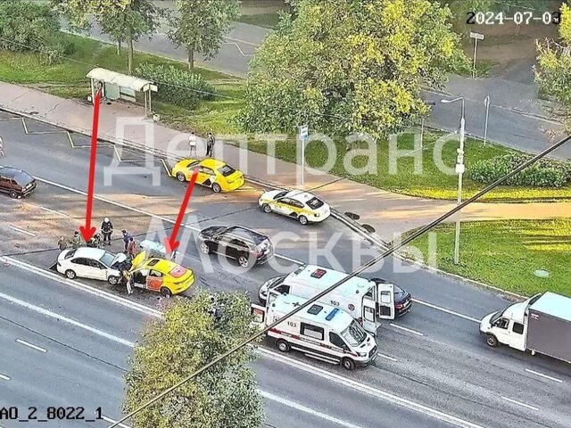 Два автомобиля столкнулись на Волгоградском проспекте