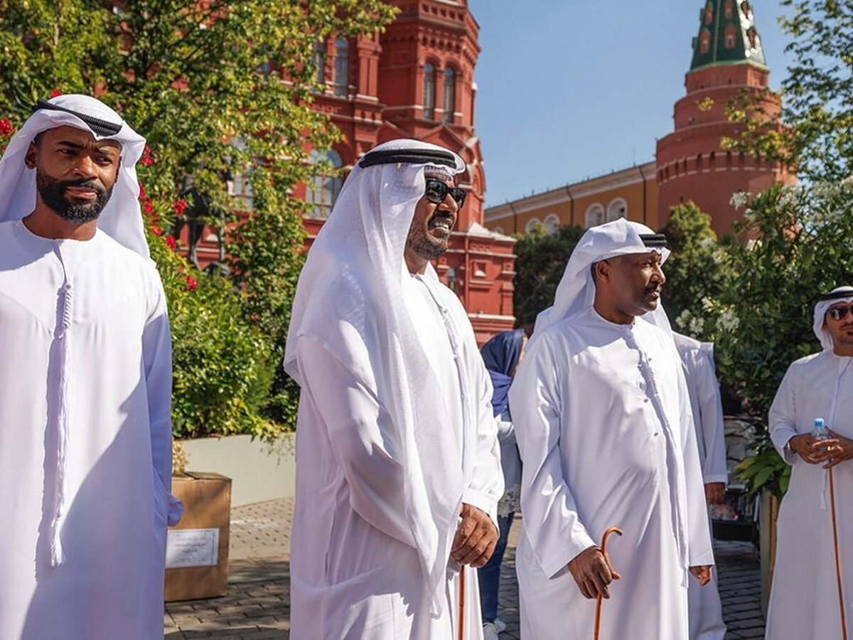 Участники Дней культуры ОАЭ в Москве посоветовали носить легкую одежду в  жару – Москва 24, 02.07.2024