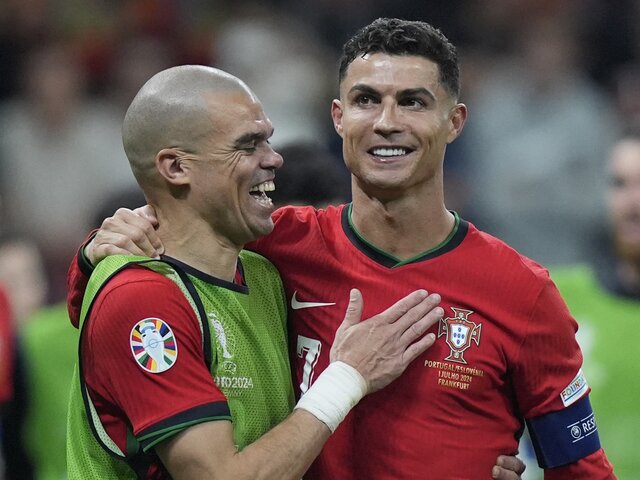 Сборная Португалии вышла в 1/4 финала чемпионата Европы по футболу
