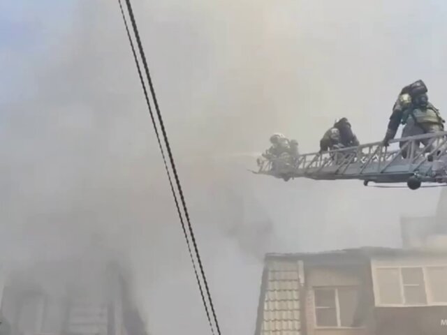 Пожар в жилом доме в Батайске потушен