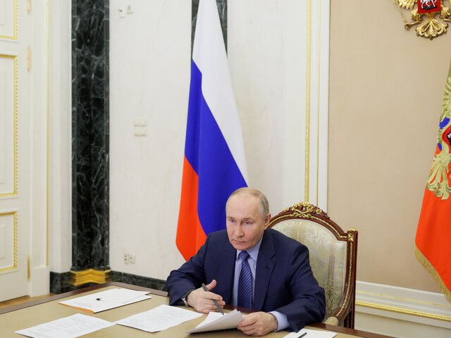 Путин: Россия в ближайшие годы будет испытывать дефицит кадров