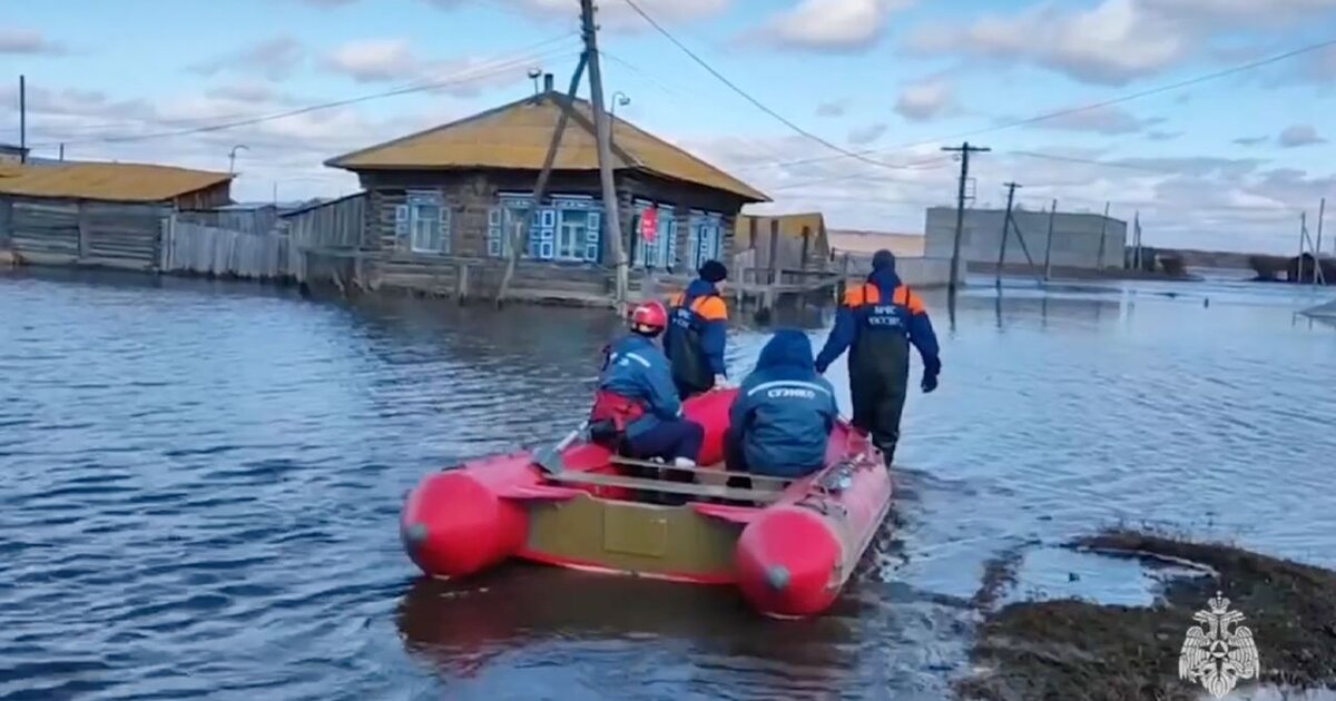 Более 6,2 тыс человек эвакуировали в Курганской области из-за паводков