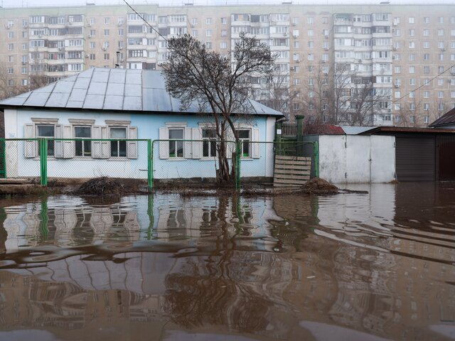 Мэр Оренбурга Салмин: вода подошла к многоквартирным домам