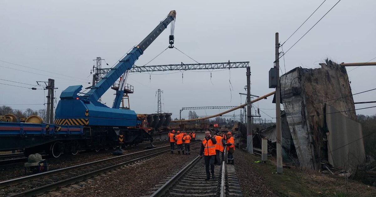 Подачу газа после обрушения моста в Вязьме восстановят за трое суток