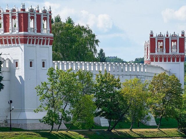 Старинные захоронения отреставрировали в некрополе Новодевичьего монастыря