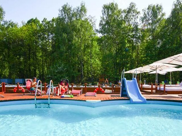 Собянин принял решение о создании летних бассейнов в парке 