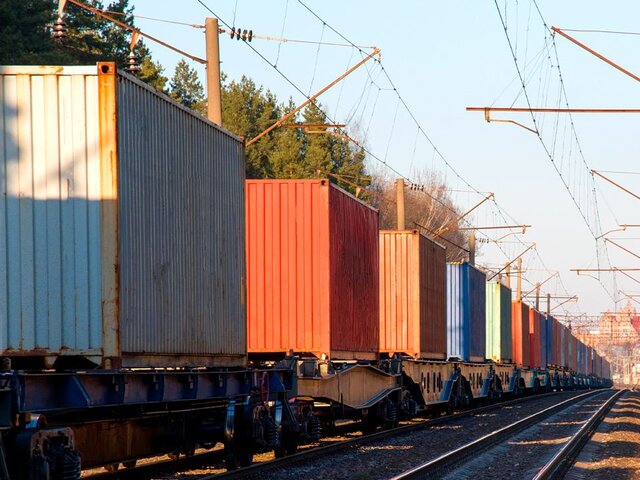 Путин заявил о планируемом росте транзита белорусских грузов через Россию