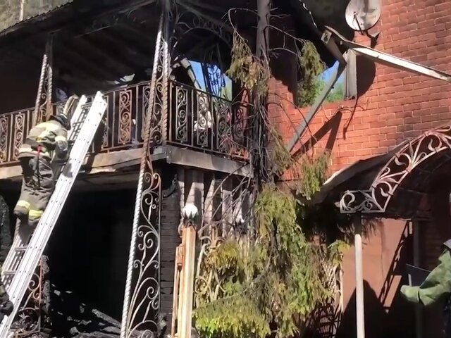 Правоохранители задержали арендатора сгоревшего частного дома в Истре