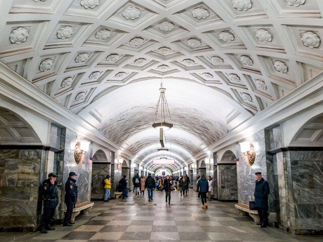 Выход № 1 со станции метро "Курская" закроют с 23 мая по 5 сентября