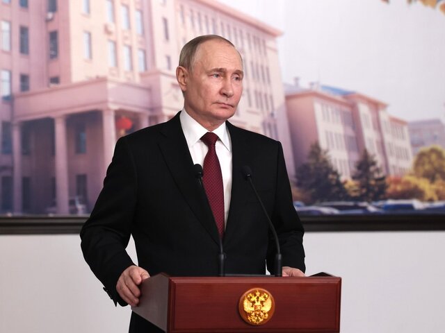 Путин рассказал, как на встрече с главой КНР съел два куска утки по-пекински