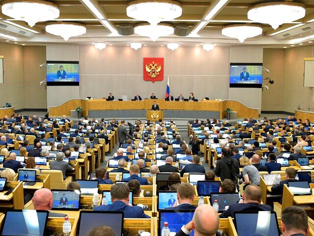 Госдума утвердила Дениса Мантурова на посту первого вице-премьера РФ