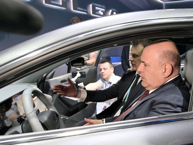 Мишустин раскритиковал новый автомобиль Volga из-за китайского руля