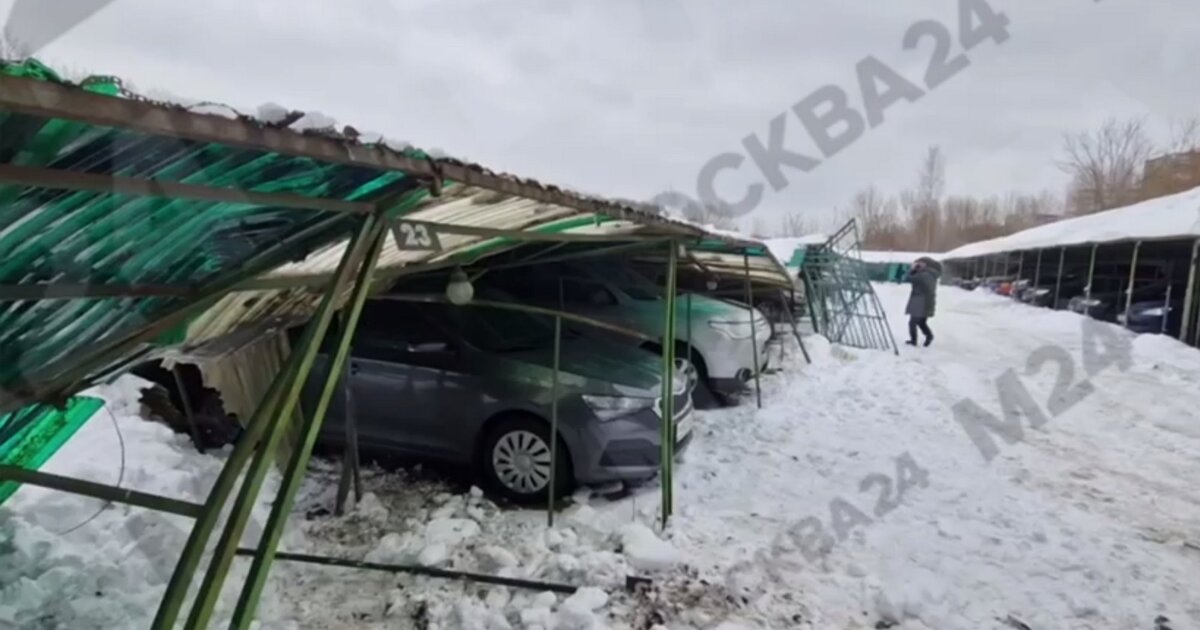 Владелец парковки на севере Москвы объяснила причины обрушения боксов