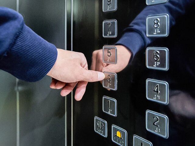 Более 45,2 тыс лифтов заменили в жилых домах Москвы