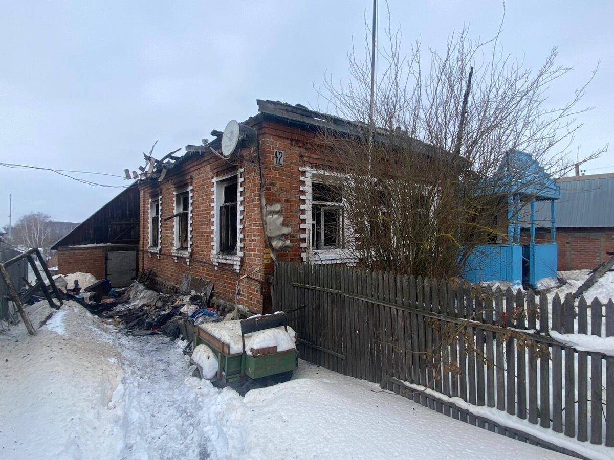 Три человека погибли при пожаре в частном доме под Луховицами – Москва 24,  21.02.2024