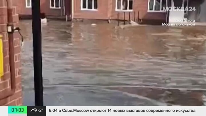 Вода затопила села и дачные поселки под Луховицами, Коломной, Зарайском и Волоколамском