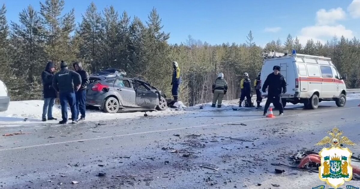 Три человека погибли и еще 13 пострадали в ДТП с автобусом в Югре