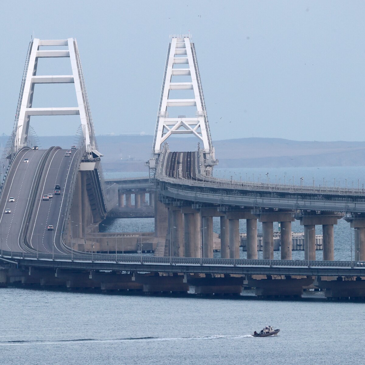 Свыше 200 автомобилей ждут проезда по Крымскому мосту – Москва 24,  24.03.2024