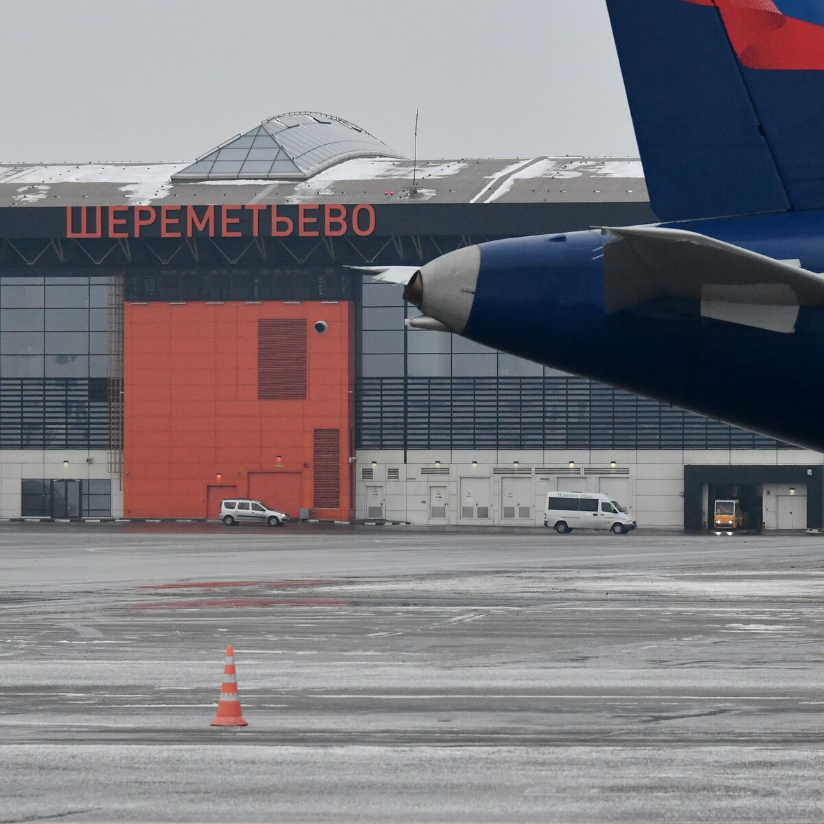 Полиция расследует инцидент с женщиной с бомбой в Шереметьево – Москва 24,  24.03.2024