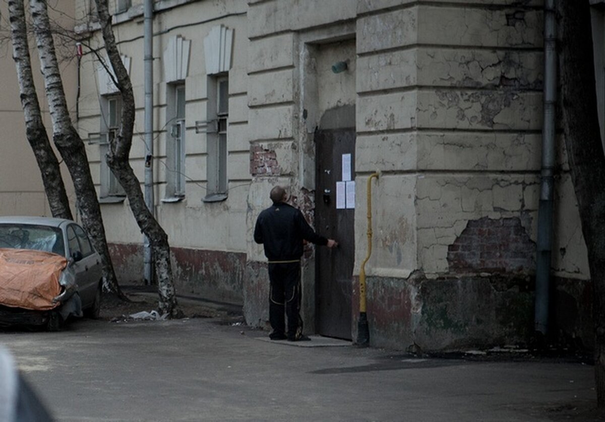 На Пресненском валу из-за ремонта появились трещины на жилом доме – Москва  24, 12.10.2012