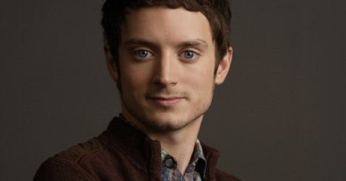 Elijah wood 24 7. Элайджа Вуд человек паук. Элайджа Вуд Вест Хэм. Элайджа Вуд девять. Элайджа Вуд в Москве.