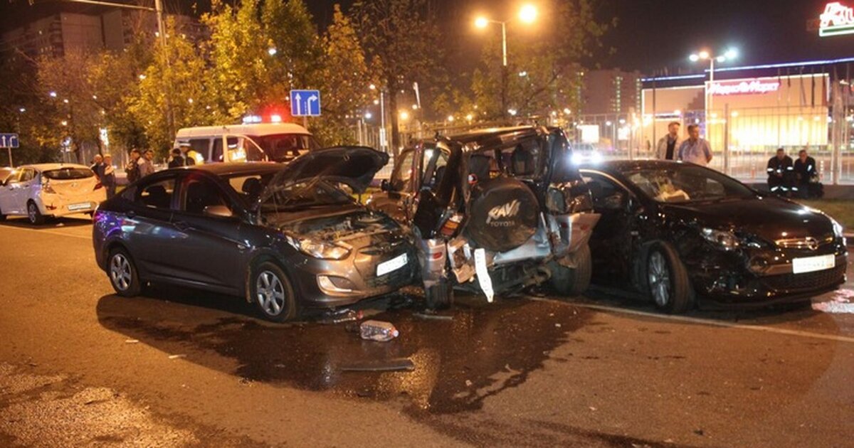 Участники аварии. Авария в Москве на Шипиловской. ДТП на Шипиловской улице. Аварии сейчас в Москве Опель.