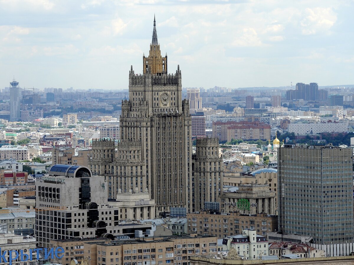 В центре Москвы ликвидируют 25 незаконных мансард на крышах жилых домов –  Москва 24, 22.09.2014