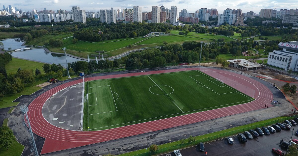 Футбольное поле на Гизельском шоссе