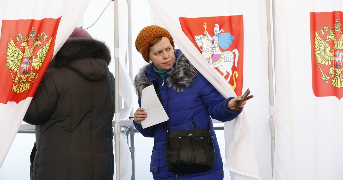 Подарки голосование москва. Организация выборов. Выборы в Москве. Фото выборы людей голосующих. Люди голосуют фото.