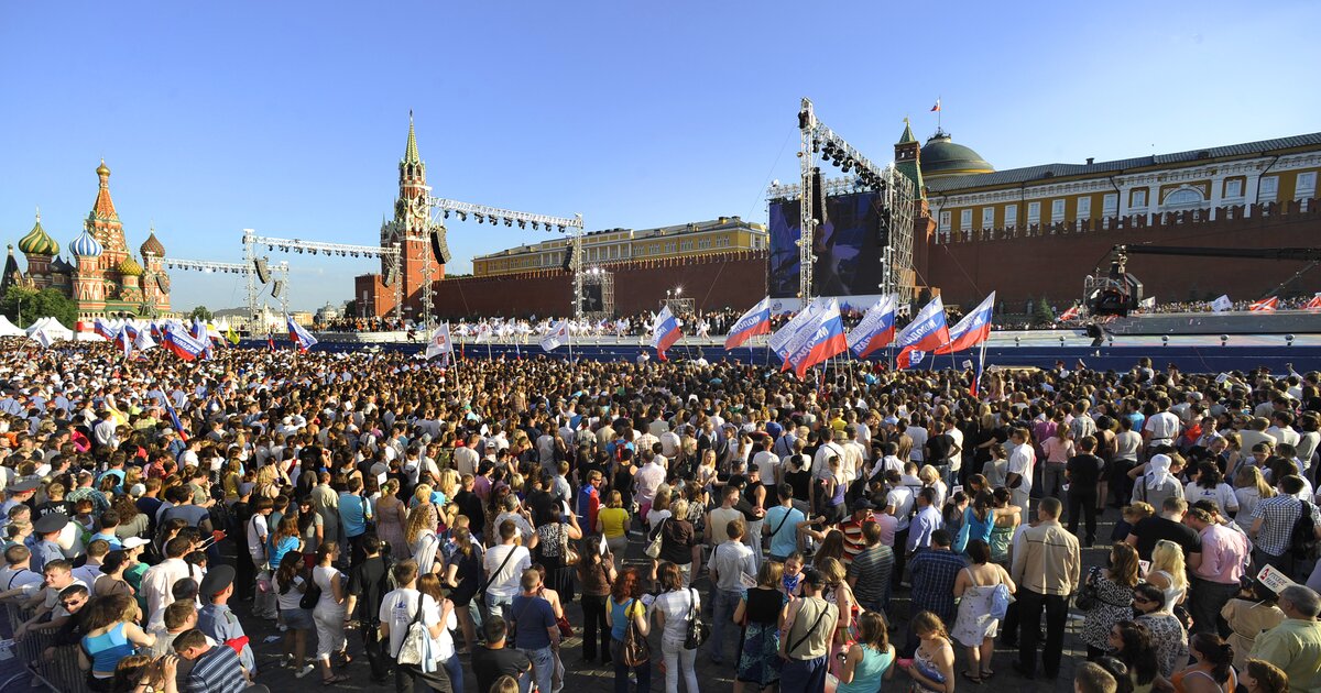 Завтра в москве. 12.12 Москва красная площадь. Народ на красной площади. Мероприятия на красной площади. Концерты на красной площади в Москве.