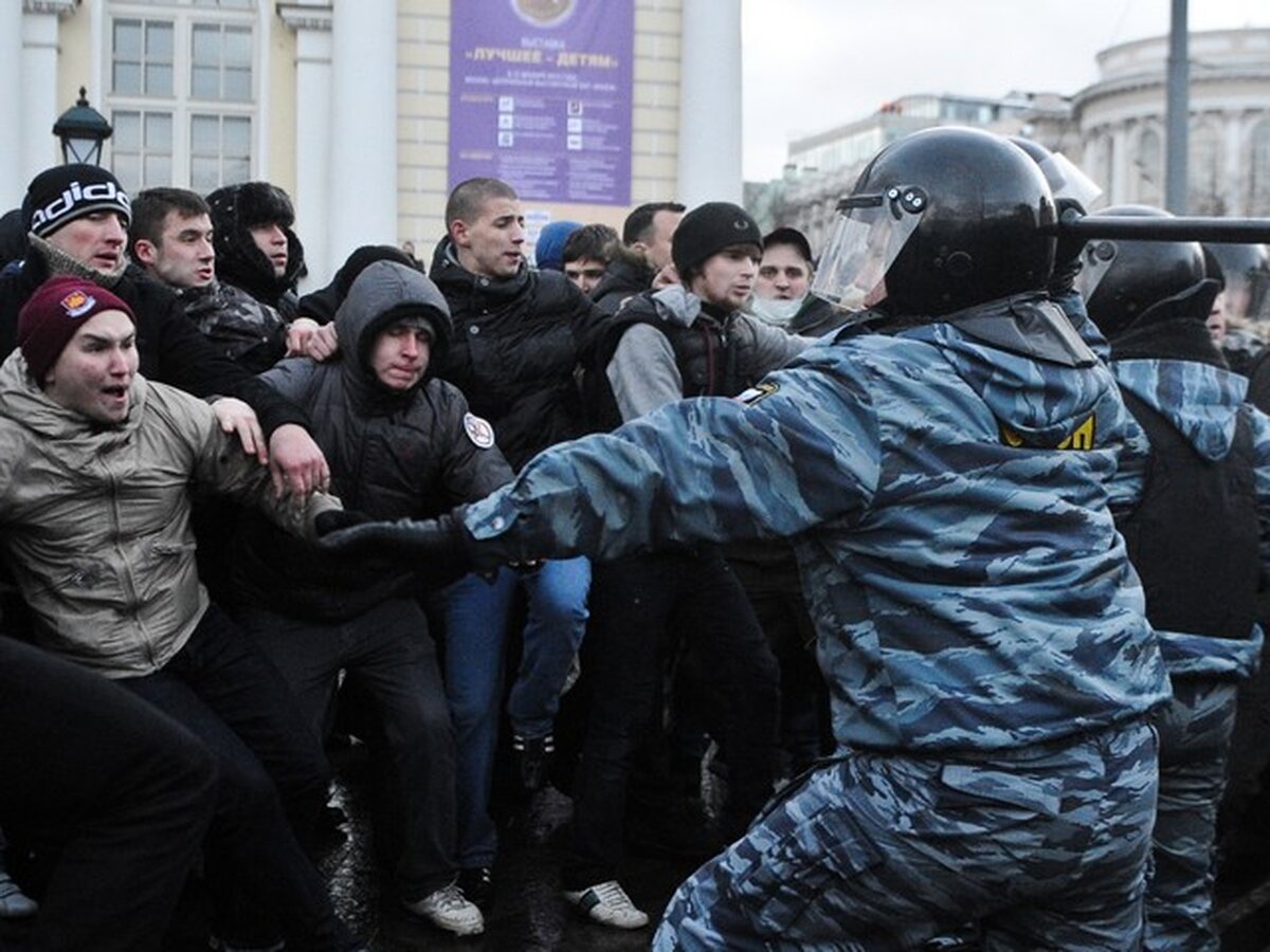 Участники беспорядков на Манежной признаны виновными – Москва 24, 08.08.2012