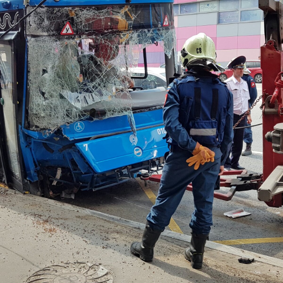 Мосгортранс окажет помощь пострадавшим в ДТП пассажирам автобуса в Коньково  – Москва 24, 17.07.2018