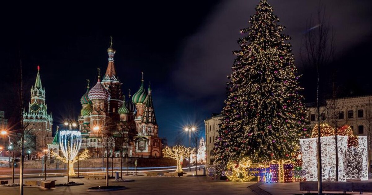 Где отметить новый в москве. Новогодняя Москва. Новый год ы Москве. Ночь к новому году Москва. Новогодние украшения на Лубянке.