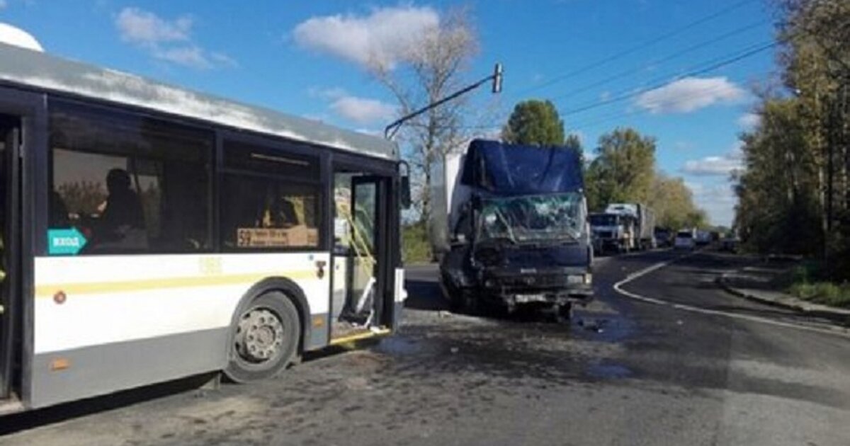 Работа водителем в домодедовском районе. Аварии автобусов Мострансавто. Авария в Подмосковье с автобусом. ДТП С автобусом в Домодедово. Домодедово автобус.