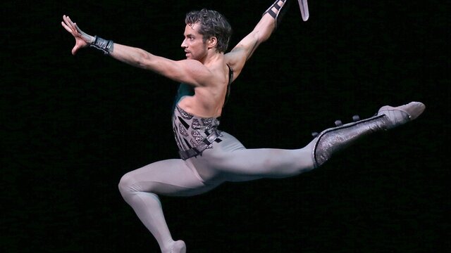 Уборщик бросил работу и стал профессиональным танцором балета в 53 года - intim-top.ru | Новости