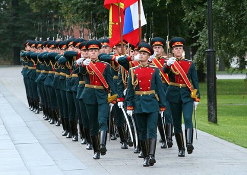 Преображенский полк красные чулки