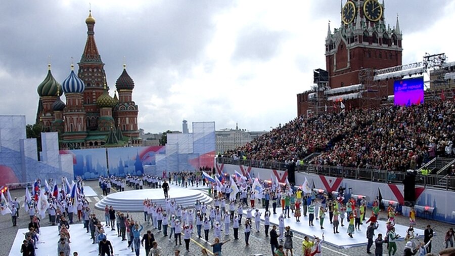 Концертный зал на красной площади. Москва концертный зал Россия на красной площади. Концерт а красной площади в Москве 23 февраля 2021. Вход в концертный зал на красной площади.