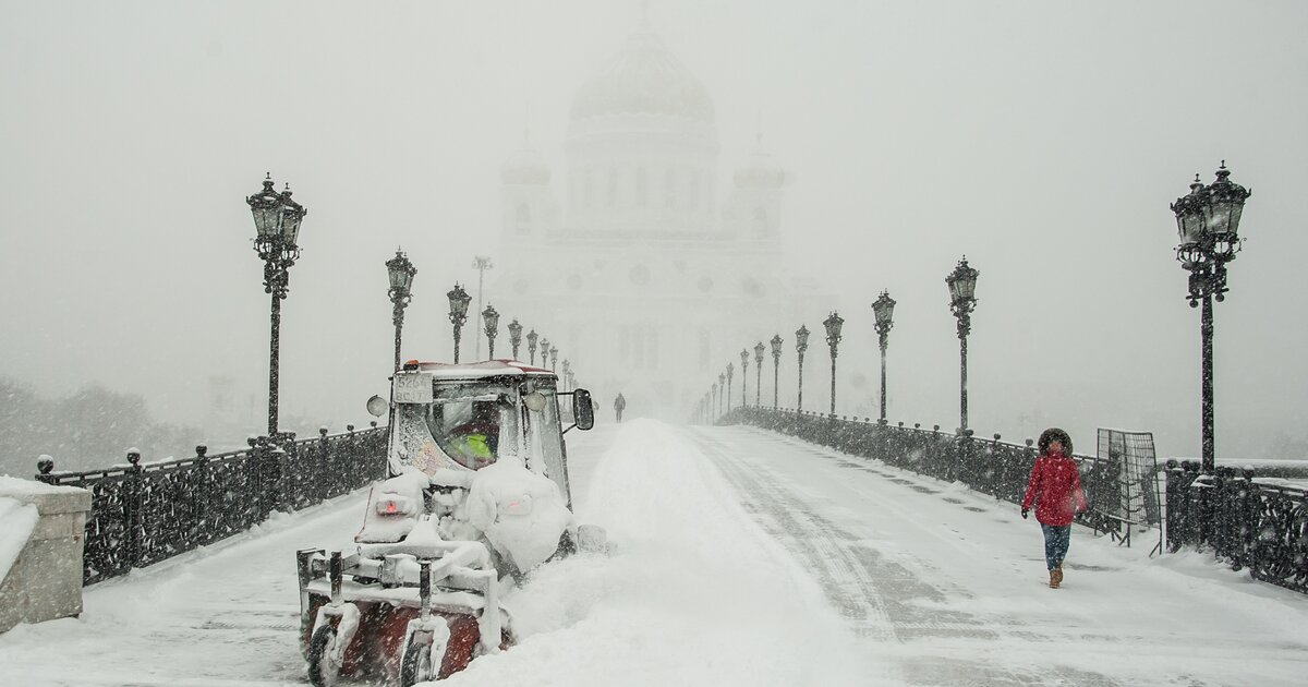 Зима 24. Москва зима 2006 года. Москва зима 2009. Москва зимой фото 2019. Самый сильный снегопад в Москве за всю историю.