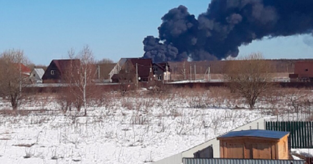 Силикатная чехов сегодня. Пожар в Чехове. Пожар в Чеховском районе сейчас. По аварии в Чехове пожар. Чехов что горело сегодня.