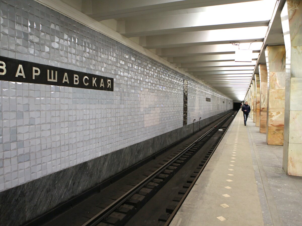 Метро варшавская бкл. Станция Варшавская БКЛ. Станция метро Варшавская БКЛ. Станция метро Каховская. Станция метро Каховская БКЛ.