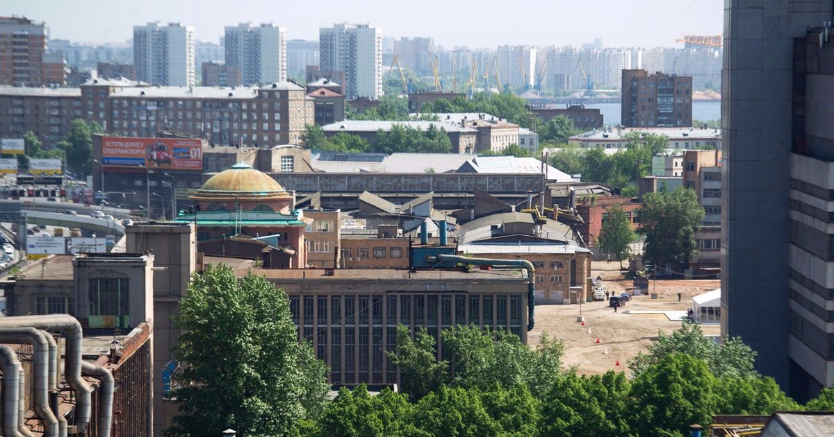 Территория завода. Территория ЗИЛ В Москве. Территория завода ЗИЛ В Москве сейчас. Завод ЗИЛ В Западном Бирюлево. Район завода ЗИЛ.