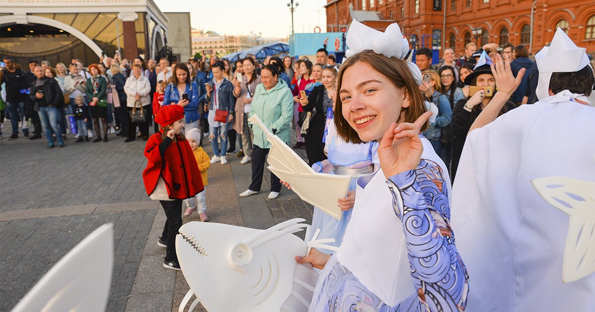 Посетить фестиваль. Fashion Маркет на Тверском бульваре день города.